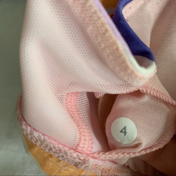 Lululemon Sport Bra Multicoloured Pattern  with Back Detail - Picture 4 of 4